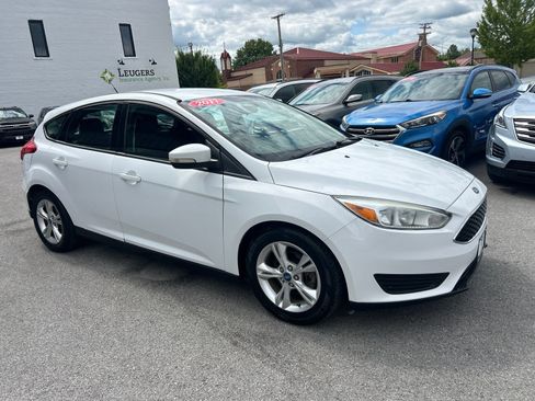 Used 2017 Ford Focus SE FWD image 7