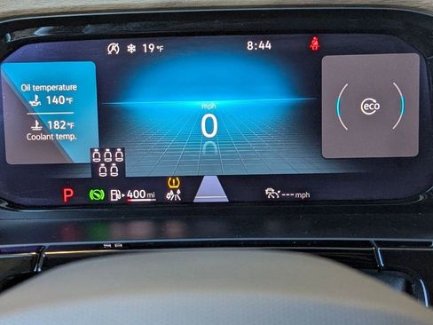 Used 2025 Volkswagen Atlas SE image 19