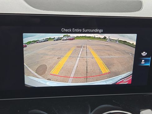 Used 2023 Mercedes-Benz GLB 250 image 22