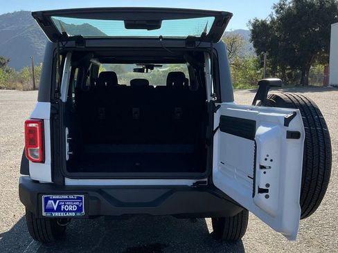 New 2025 Ford Bronco 4-Door image 15