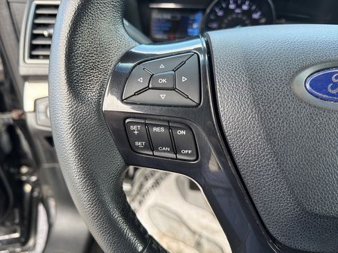 Used 2018 Ford Explorer XLT w/ Equipment Group 202A image 21