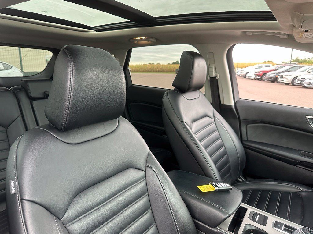 Used 2024 Ford Edge SEL w/ Convenience Package AWD/4WD image 32
