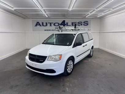 Used 2014 RAM C/V Tradesman w/ UConnect Hands-Free Group