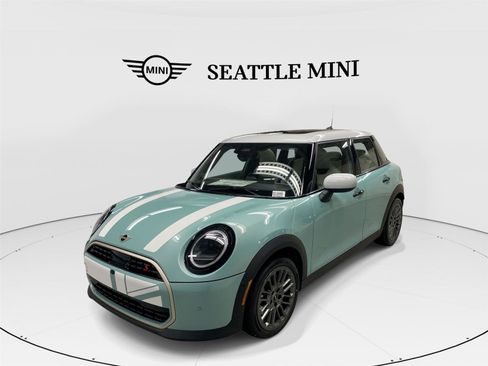 New 2026 MINI Cooper S image 1