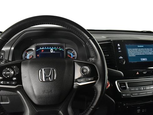 Used 2022 Honda Pilot Touring image 16