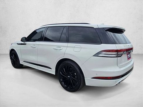 Used 2023 Lincoln Aviator Reserve w/ Equipment Group 201A RWD image 8