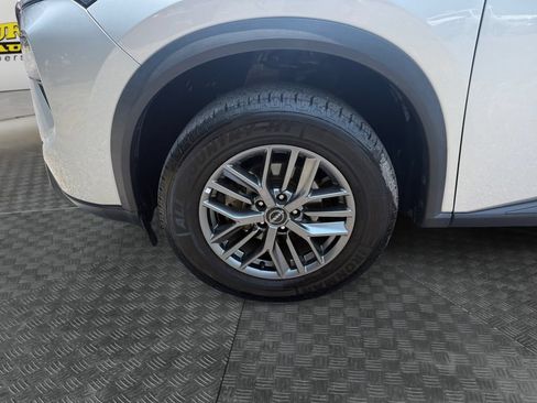 Used 2024 Nissan Rogue S AWD/4WD image 14