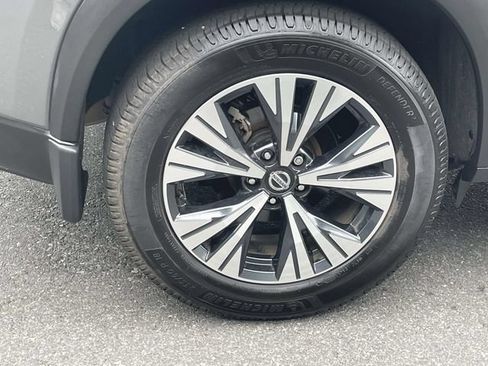 Used 2021 Nissan Rogue SV w/ Premium Package FWD image 8
