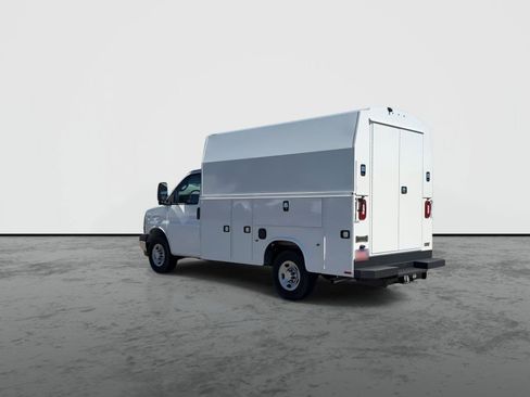 New 2024 Chevrolet Express 3500 w/ Power Convenience Package RWD image 6