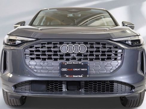 Used 2025 Audi Q5 Premium Plus w/ Premium Plus image 26