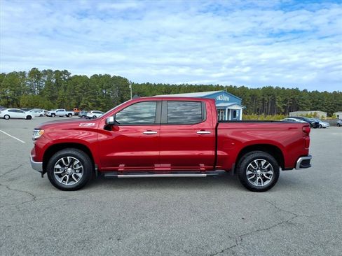 Used 2023 Chevrolet Silverado 1500 LT image 2