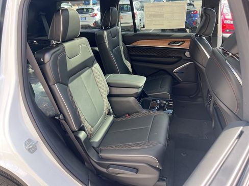 New 2026 Jeep Grand Cherokee L Summit image 28