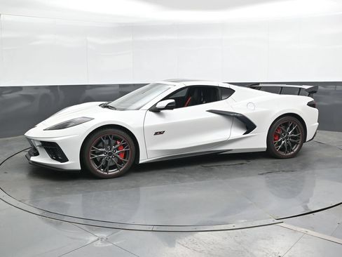 Used 2023 Chevrolet Corvette Stingray Premium Cpe w/ Z51 Performance Package RWD image 6