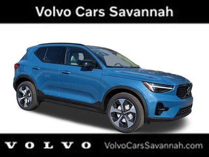 New 2025 Volvo XC40 B5 Plus w/ Protection Package Premier