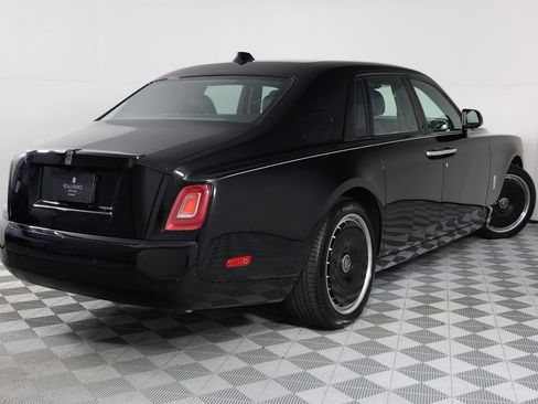 New 2026 Rolls-Royce Phantom Sedan image 7