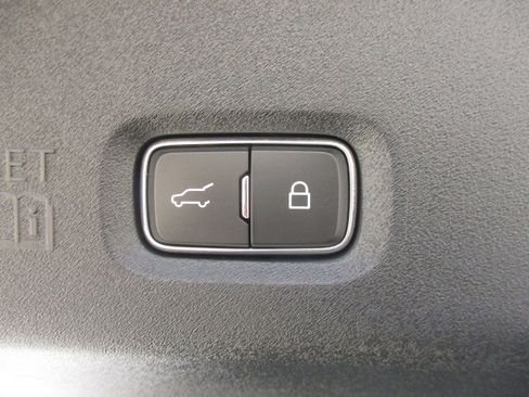 Used 2025 Ford Expedition Platinum AWD/4WD image 48