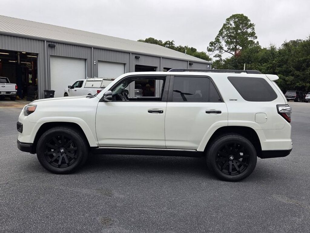 Used 2021 Toyota 4Runner Nightshade AWD/4WD image 5