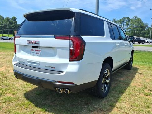 New 2026 GMC Yukon XL AT4 w/ AT4 Premium Plus Package AWD/4WD image 7