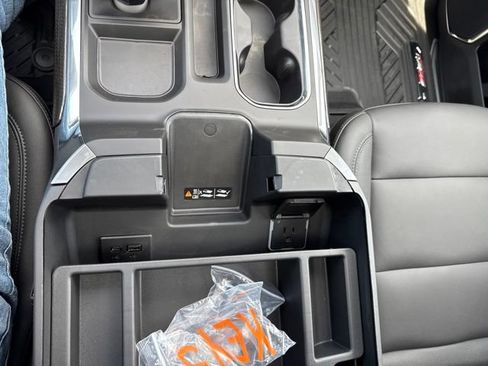 New 2026 Chevrolet Silverado 1500 RST w/ RST All Star Premium Package AWD/4WD image 7