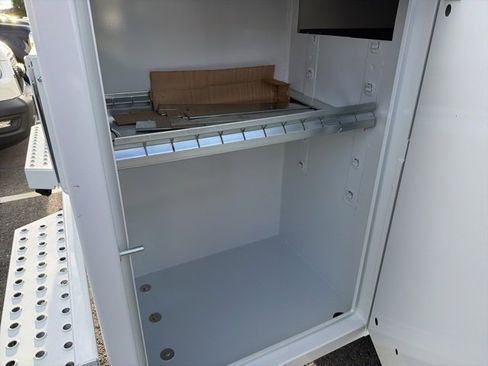 New 2025 Ford F450 XL w/ XL Chrome Package image 7