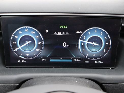 Used 2024 Hyundai Tucson SE FWD image 3