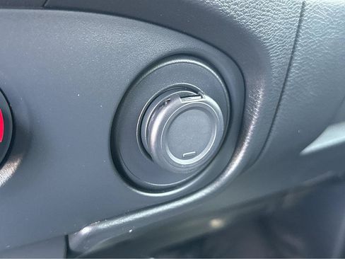 Used 2022 Nissan Frontier S w/ Technology Package RWD image 27