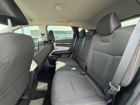 Certified 2023 Hyundai Tucson SE image 17