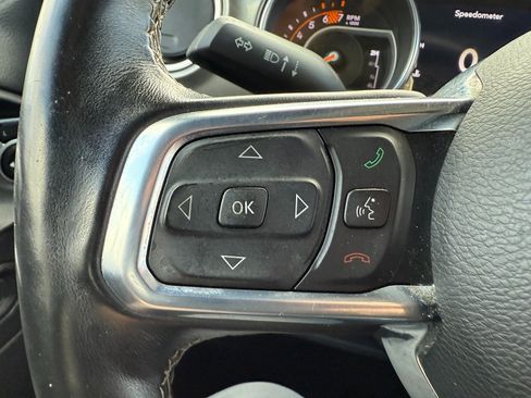 Used 2018 Jeep Wrangler Unlimited Sahara w/ Dual Top Group image 37