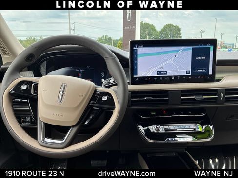 Certified 2023 Lincoln Corsair AWD image 24