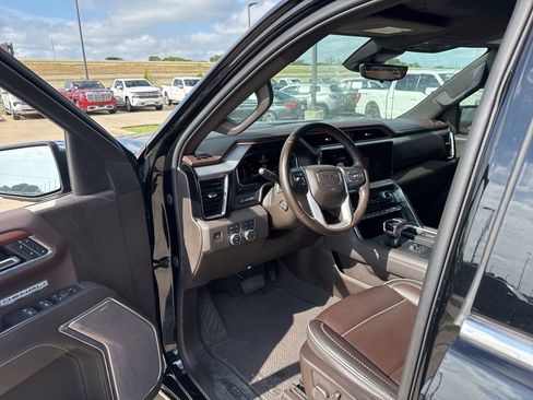 Used 2023 GMC Sierra 1500 Denali w/ Denali Reserve Package AWD/4WD image 21