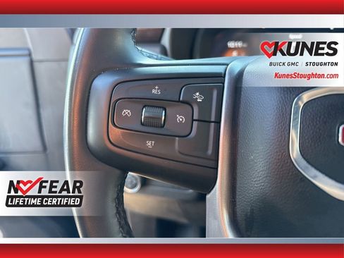 Used 2024 GMC Yukon SLE image 22