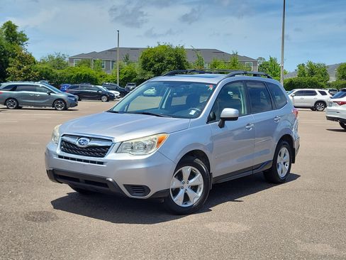 Used 2015 Subaru Forester 2.5i Premium AWD/4WD image 1