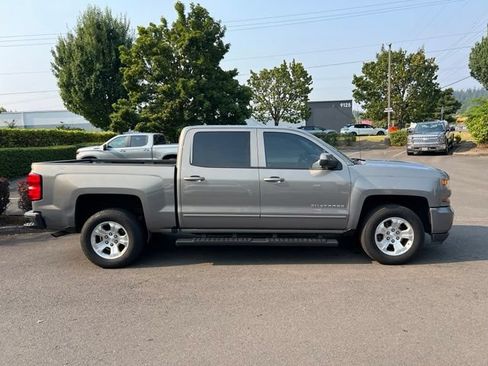 Used 2017 Chevrolet Silverado 1500 LT w/ All Star Edition AWD/4WD image 8