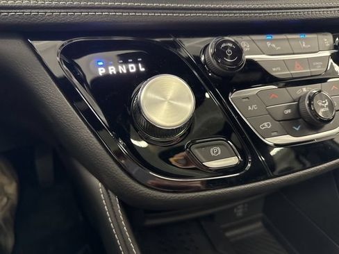 New 2027 Chrysler Pacifica Limited AWD/4WD image 46