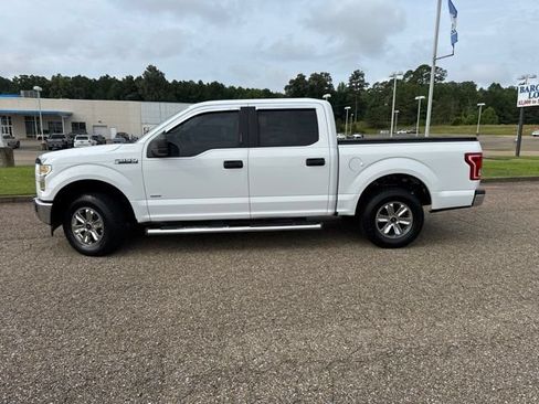 Used 2017 Ford F150 XLT RWD image 11