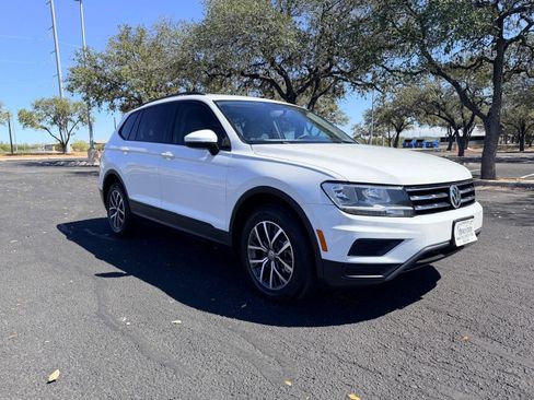 Used 2021 Volkswagen Tiguan S image 9