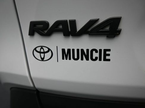 Used 2024 Toyota RAV4 Adventure image 38