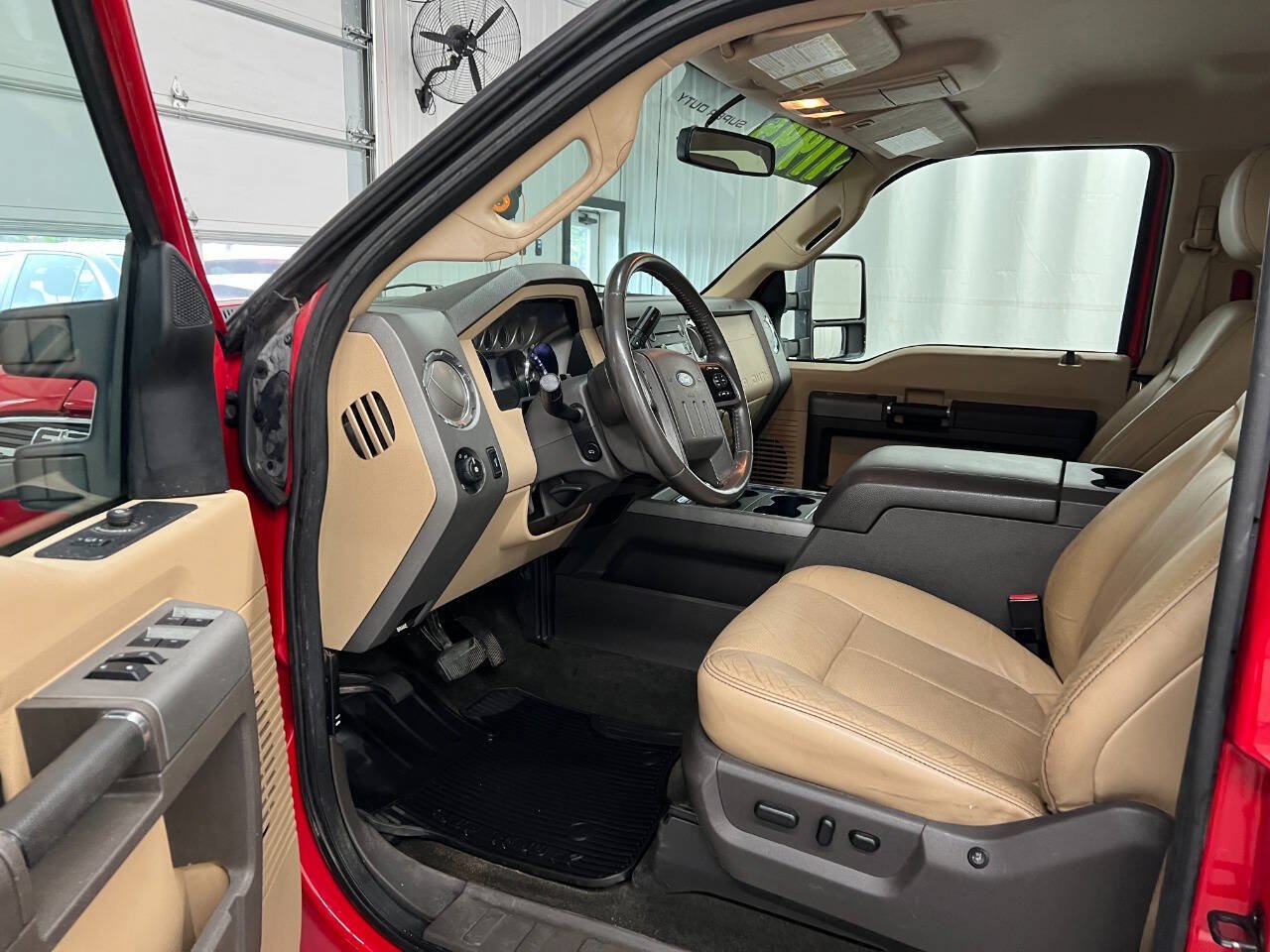 Used 2011 Ford F250 Lariat w/ FX4 Off Road Pkg AWD/4WD image 5