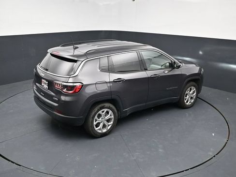 Used 2024 Jeep Compass Latitude AWD/4WD image 36