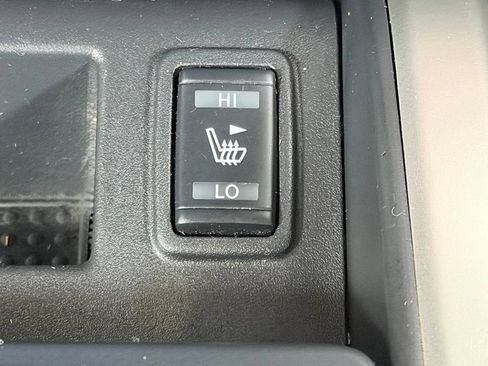 Used 2020 Nissan Titan SV w/ SV Convenience Package AWD/4WD image 46
