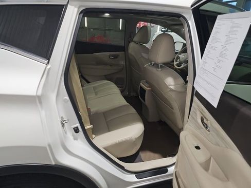Used 2018 Nissan Murano Platinum image 20