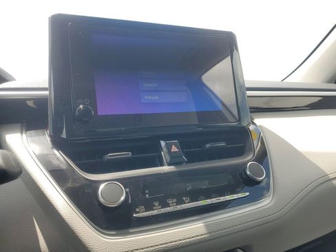 Used 2025 Toyota Corolla Cross L image 23