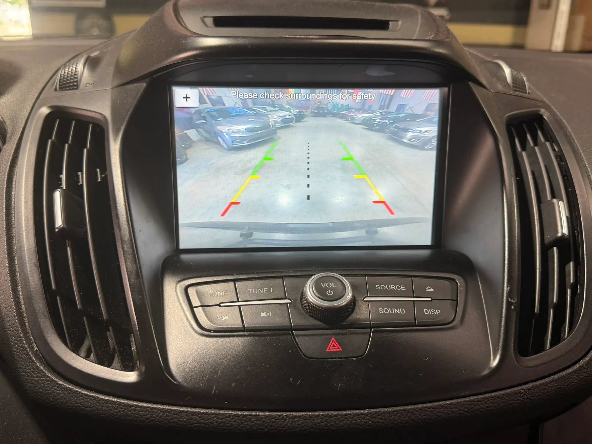 Used 2018 Ford Escape SE w/ SE Sync 3 Package AWD/4WD image 25