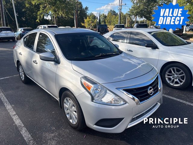 Used 2017 Nissan Versa S Plus FWD image 1