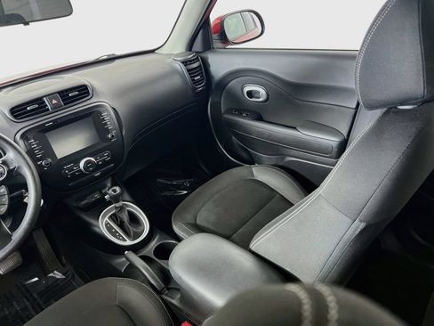 Used 2019 Kia Soul w/ Convenience Package FWD image 21