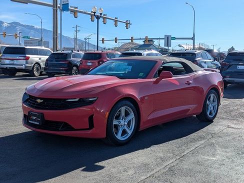 Used 2020 Chevrolet Camaro LT image 8
