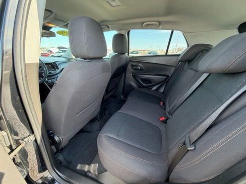 Used 2019 Chevrolet Trax LS w/ Tint and Cruise Package image 18