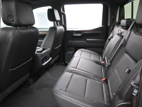 Used 2024 GMC Sierra 1500 Denali w/ Technology Package AWD/4WD image 23
