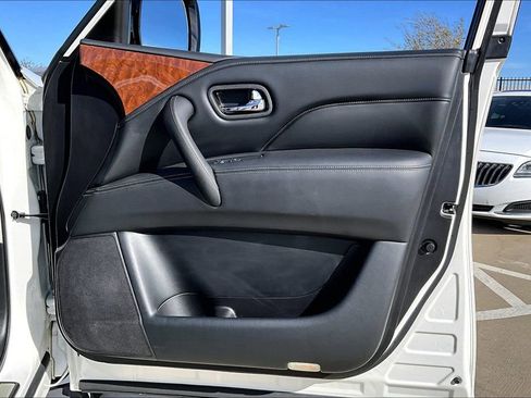 Certified 2019 INFINITI QX80 Luxe w/ All-Season Package image 24