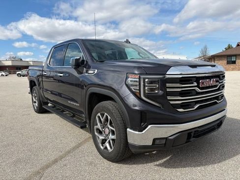 Used 2022 GMC Sierra 1500 SLT AWD/4WD image 13
